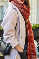 chunky-knit-red-scarf