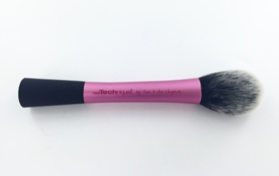 Real Techniques High Definition Blush Brush Unboxed